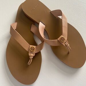 NEW Tory Burch Manson Leather Thong Sandals Natural Vachetta Size 6 - no box